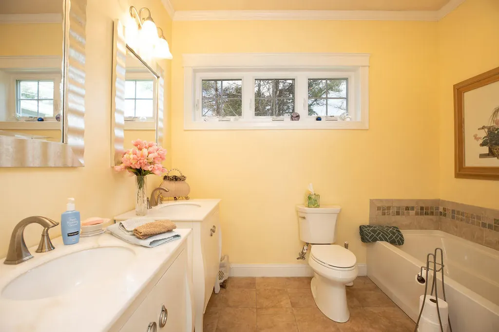 6 Stonybrook Lane Arundel ME 04046