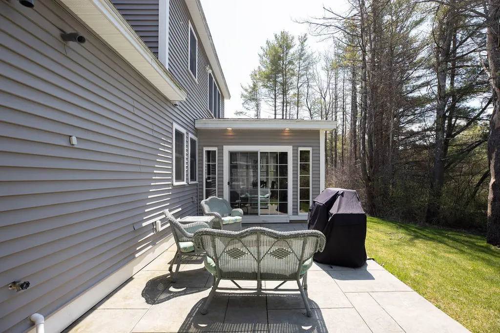 6 Stonybrook Lane Arundel ME 04046