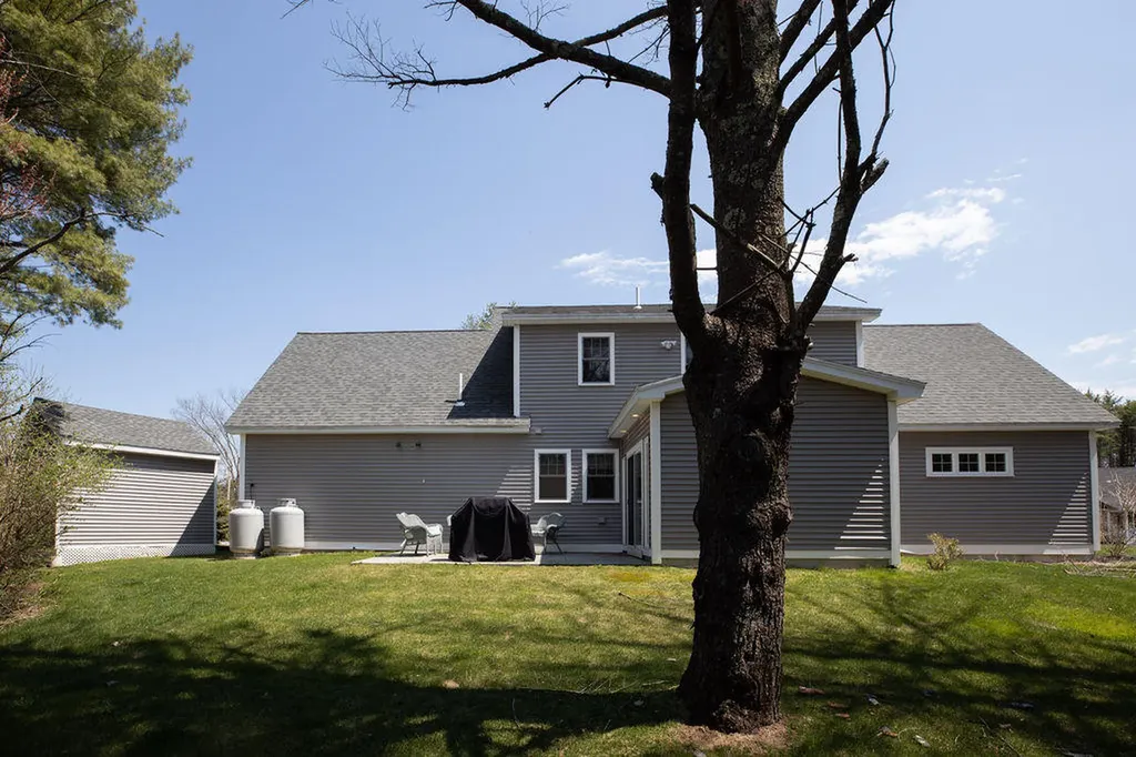 6 Stonybrook Lane Arundel ME 04046