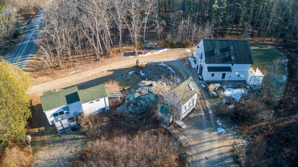 46-48 Bradford Road Wiscasset ME 04578