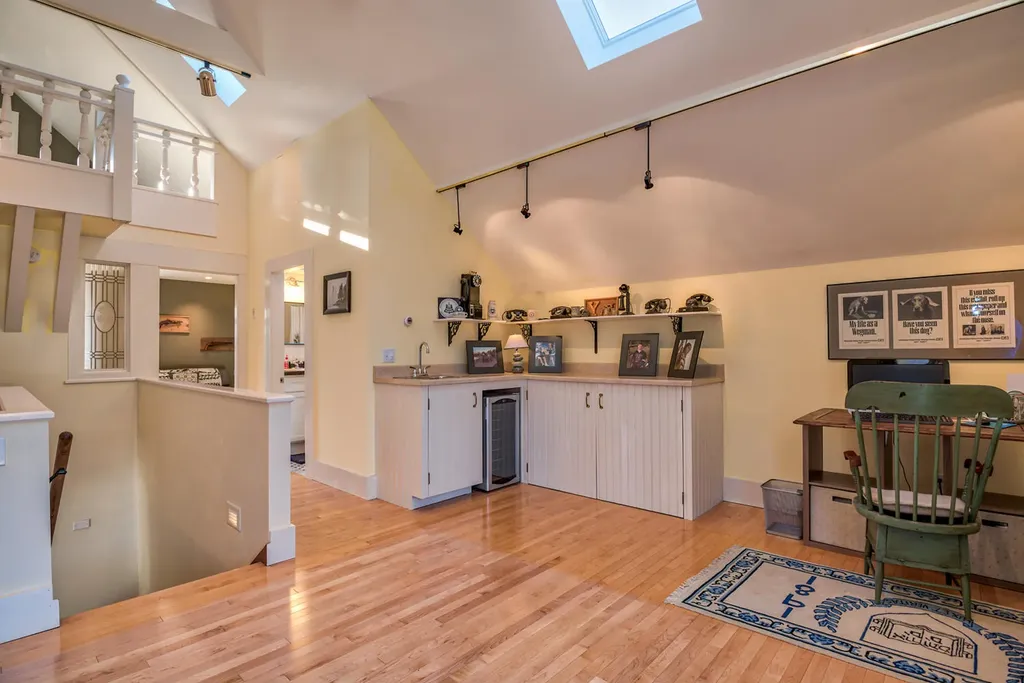 46-48 Bradford Road Wiscasset ME 04578