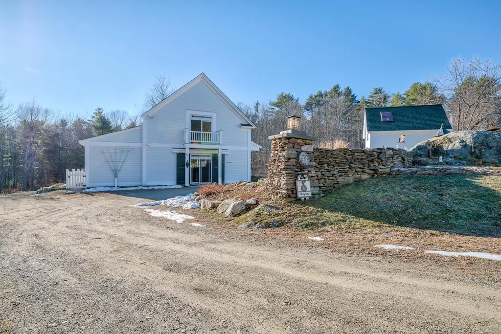 46-48 Bradford Road Wiscasset ME 04578