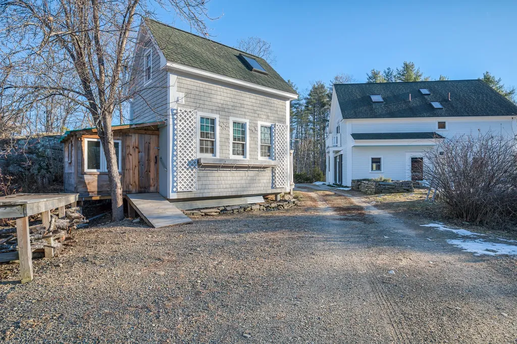 46-48 Bradford Road Wiscasset ME 04578