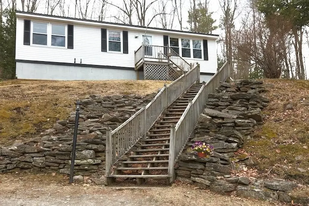 947 Whitefield Road Pittston ME 04345