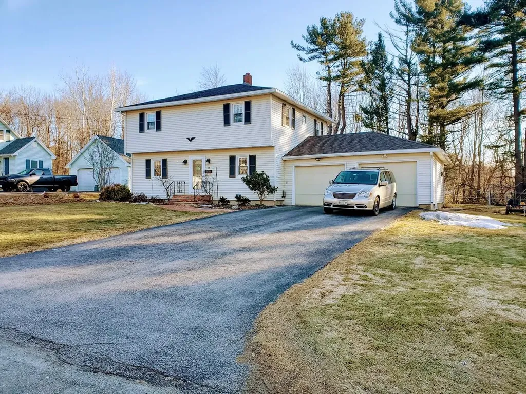 53 Edgewood Drive Brewer ME 04412