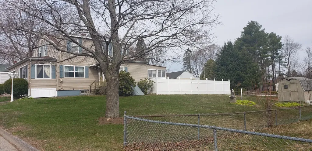 22 Louise Street Auburn ME 04210