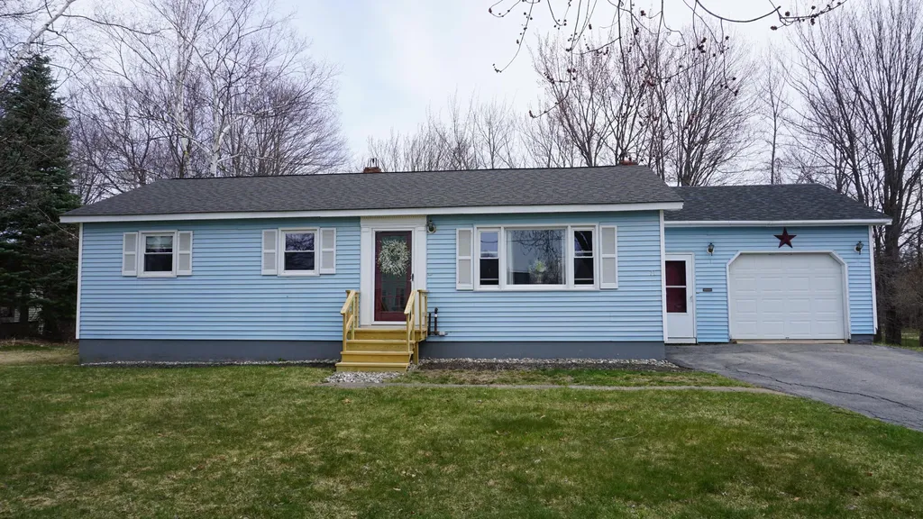 71 Dartmouth Street Bangor ME 04401