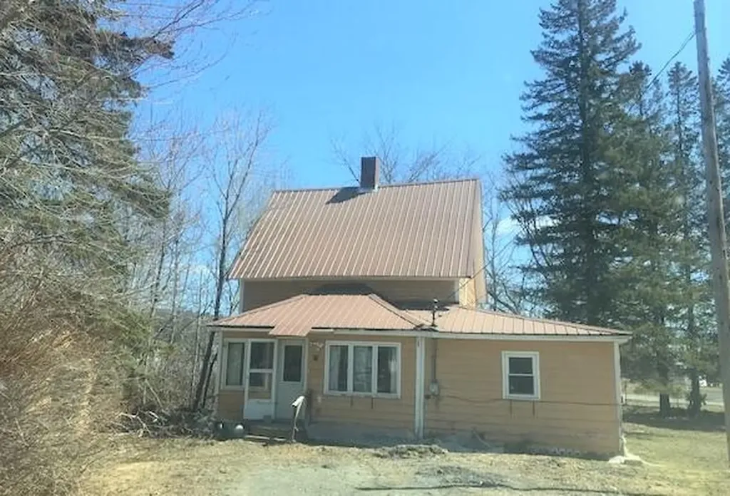 11 Blaine Avenue Guilford ME 04443