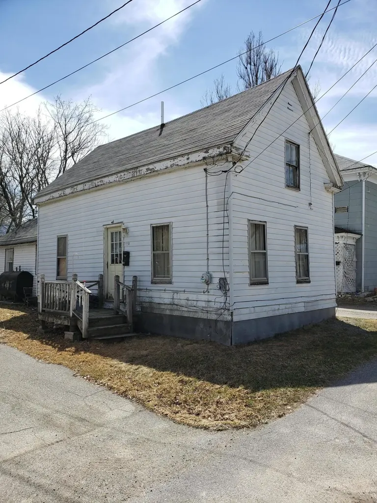 120 Union Street Calais ME 04619