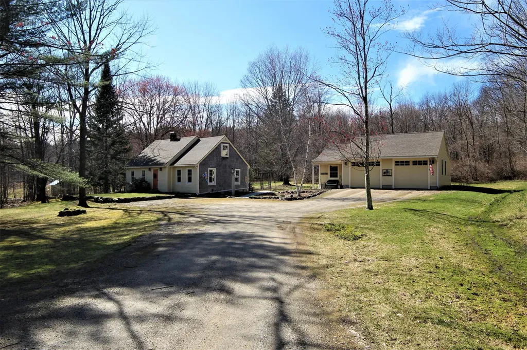 13 N Rochester Road Lebanon ME 04027