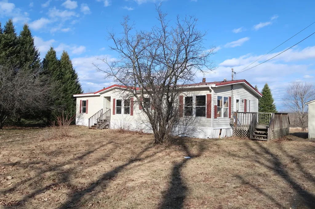 3575 Middle Road Sidney ME 04330