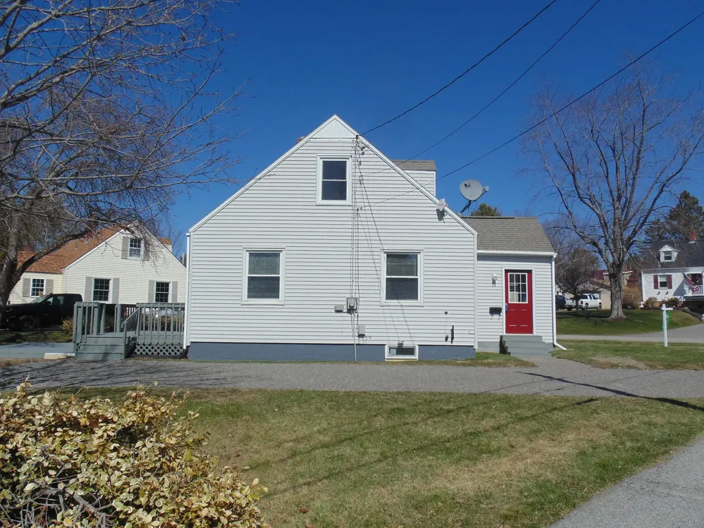 48 Jefferson Street Brewer ME 04412