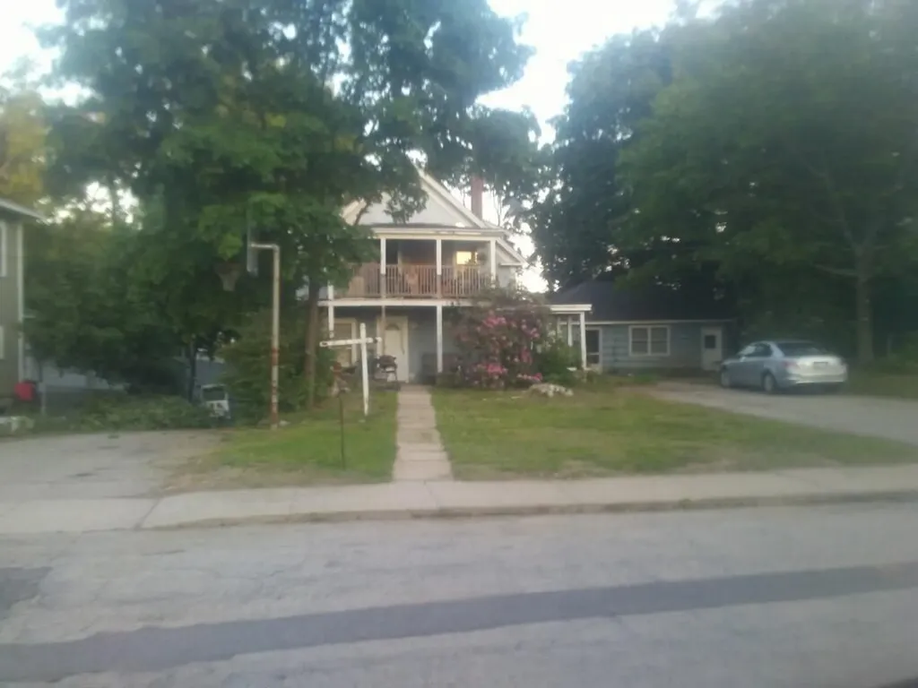 30 Prescott Street Sanford ME 04073
