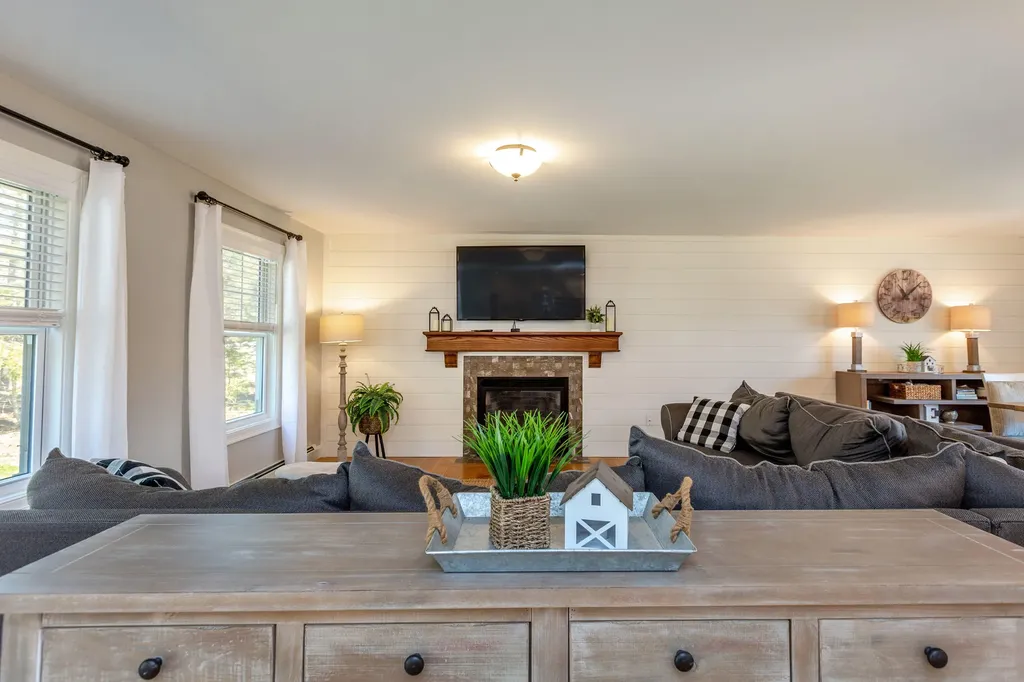 7 Flintlock Drive Windham ME 04062