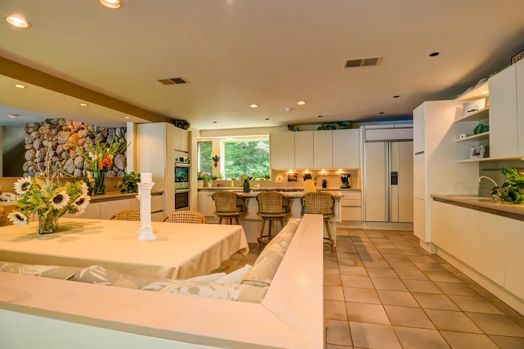 30 Woodland Shore Drive Naples ME 04055