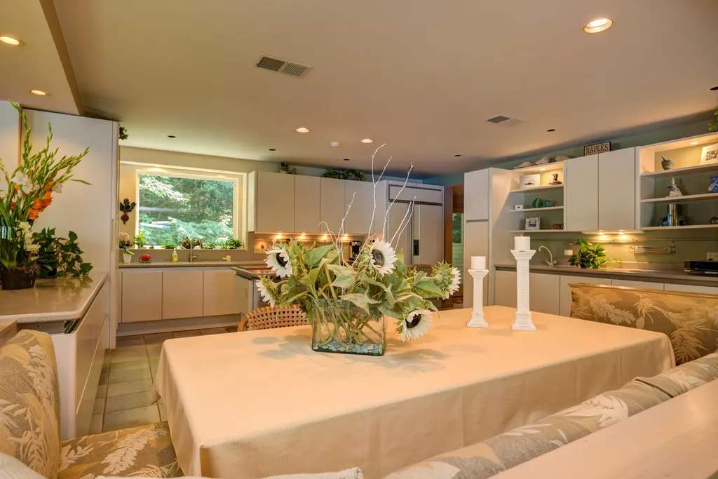 30 Woodland Shore Drive Naples ME 04055
