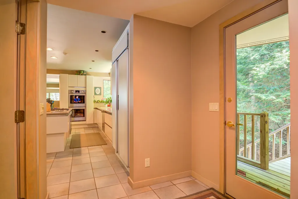 30 Woodland Shore Drive Naples ME 04055