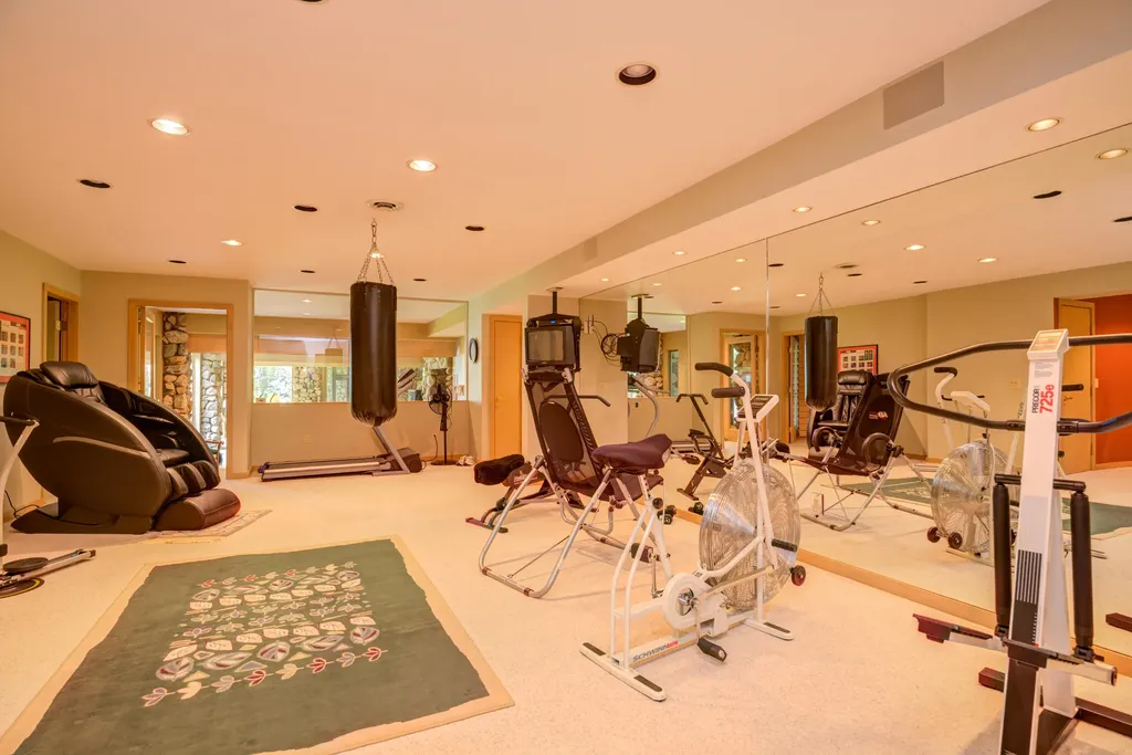 30 Woodland Shore Drive Naples ME 04055