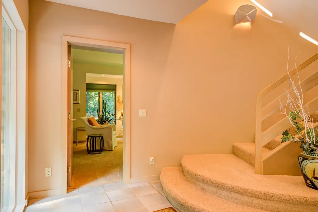 30 Woodland Shore Drive Naples ME 04055