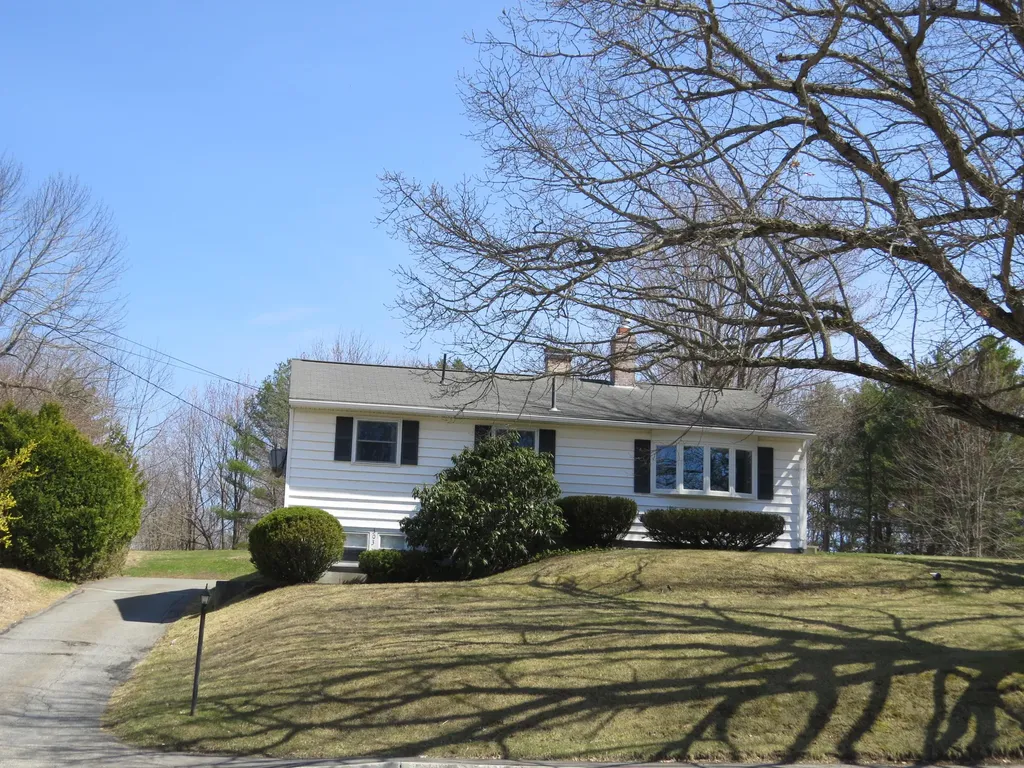 303 Northern Avenue Augusta ME 04330