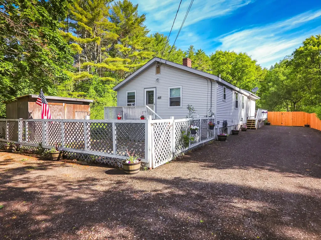1113 Main Street Readfield ME 04355