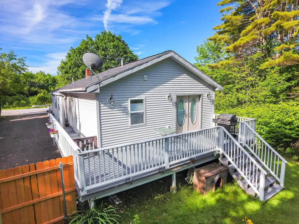 1113 Main Street Readfield ME 04355