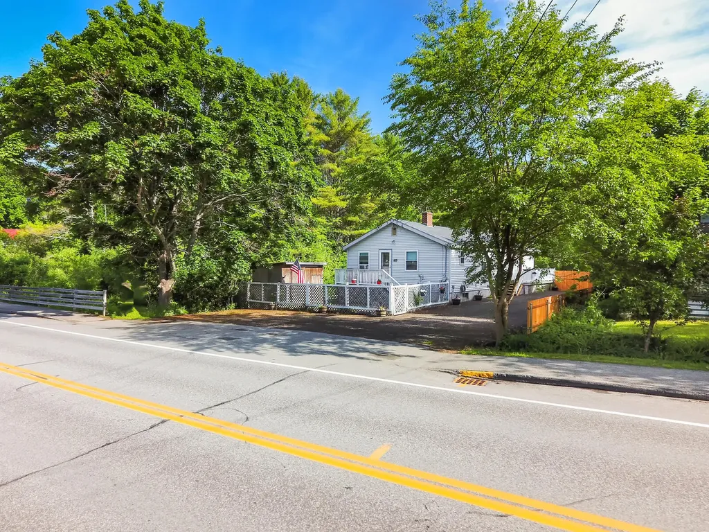 1113 Main Street Readfield ME 04355