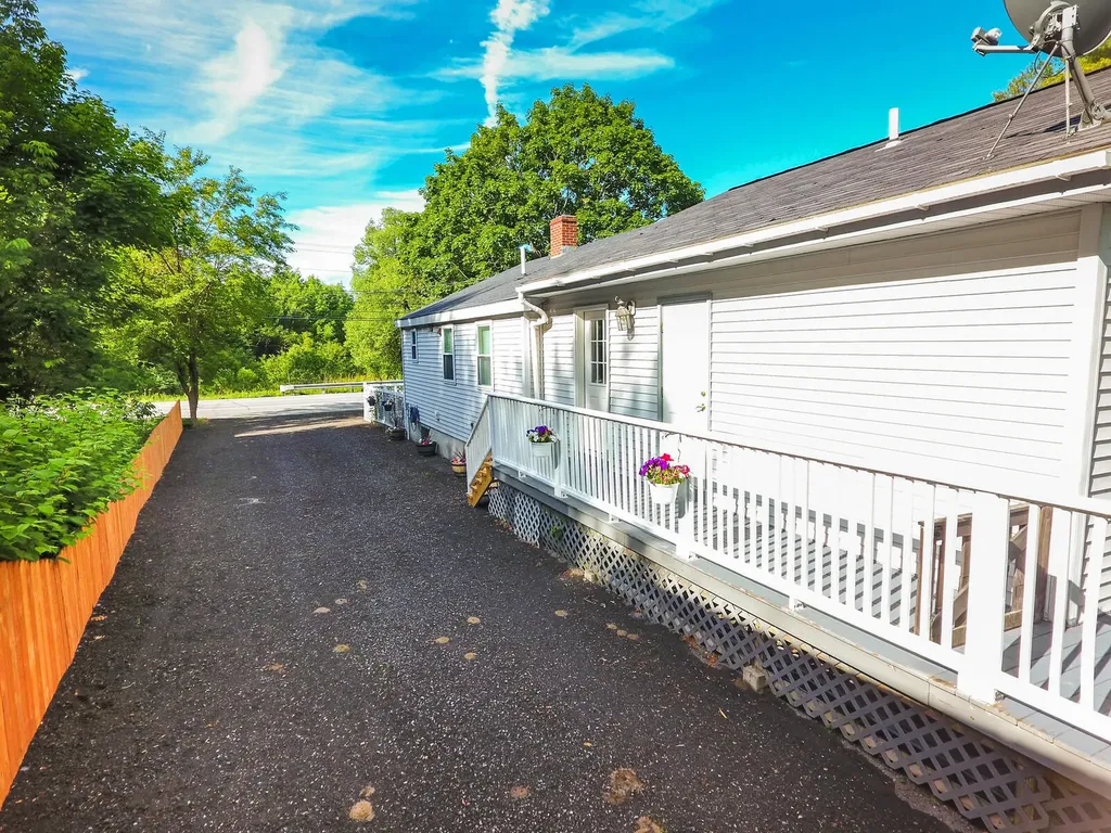 1113 Main Street Readfield ME 04355