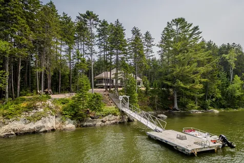 91 Drury Lane South Thomaston ME 04858