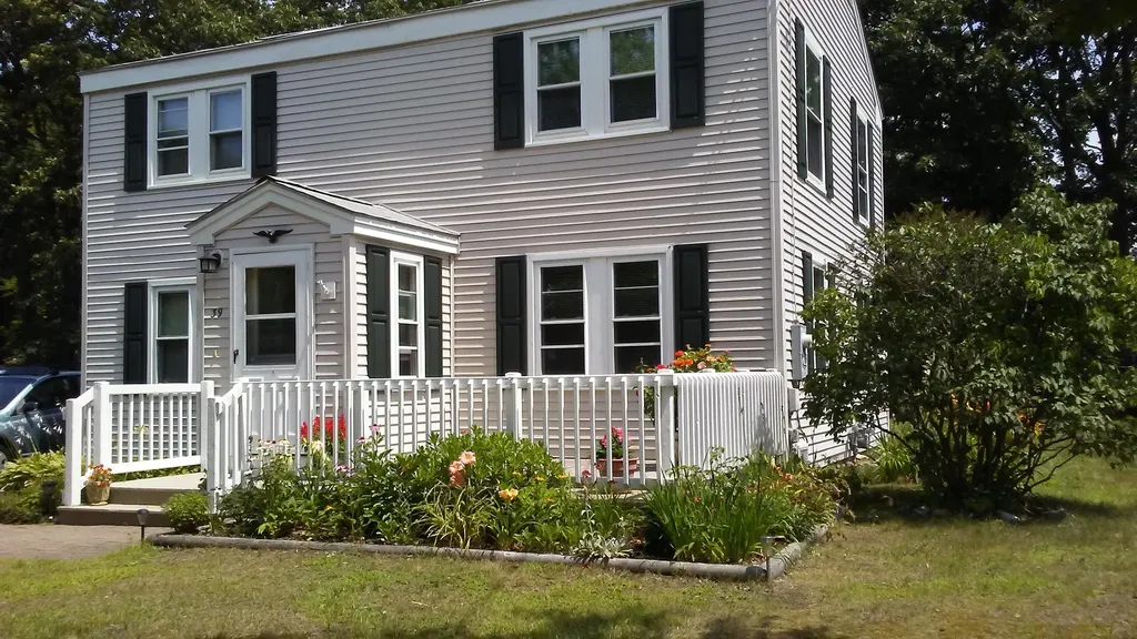 39 Emanual Drive Brunswick ME 04011