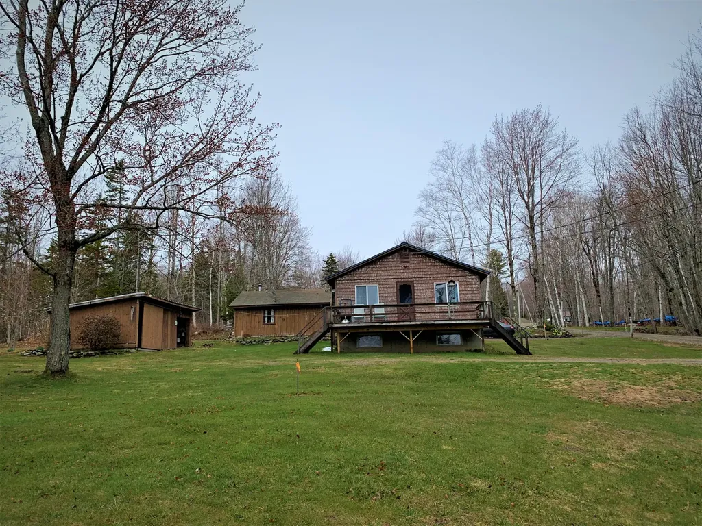 22 Robbins Road Lincolnville ME 04849