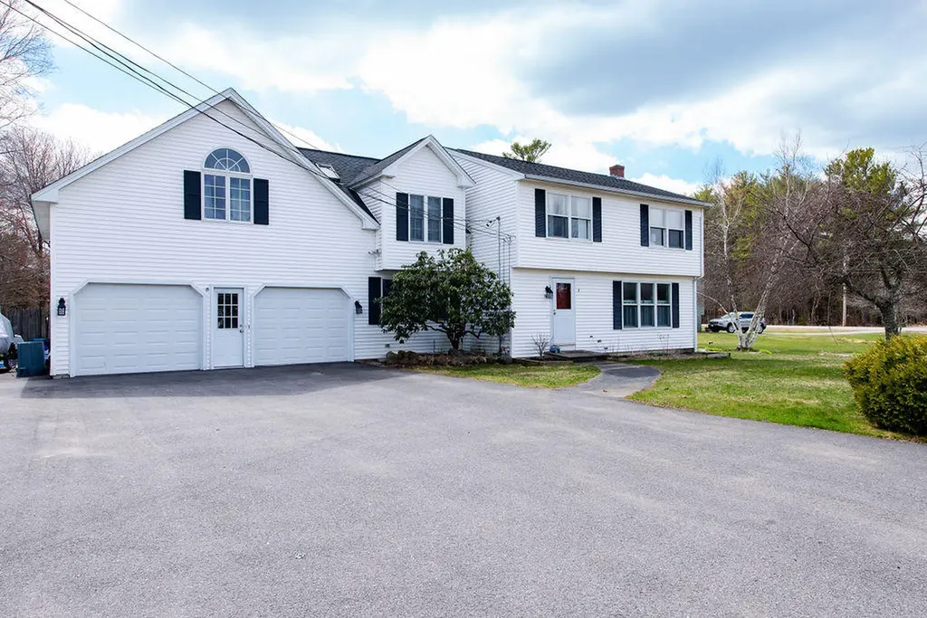 4 Buttonwood Road South Berwick ME 03908