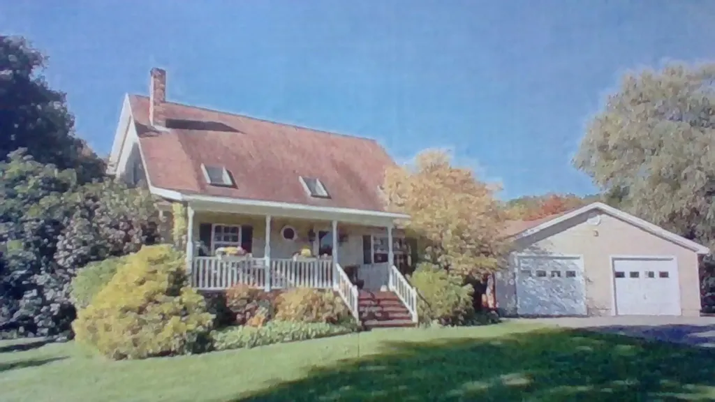 990 Bellsqueeze Road Clinton ME 04927
