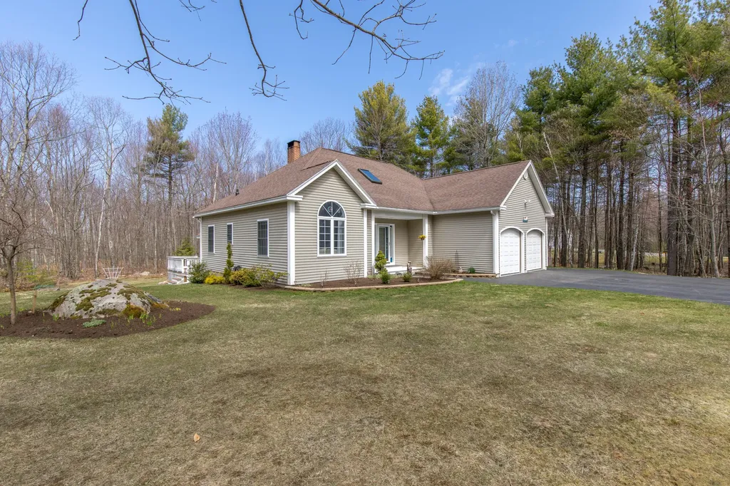 27 Winfield Lane Lyman ME 04002