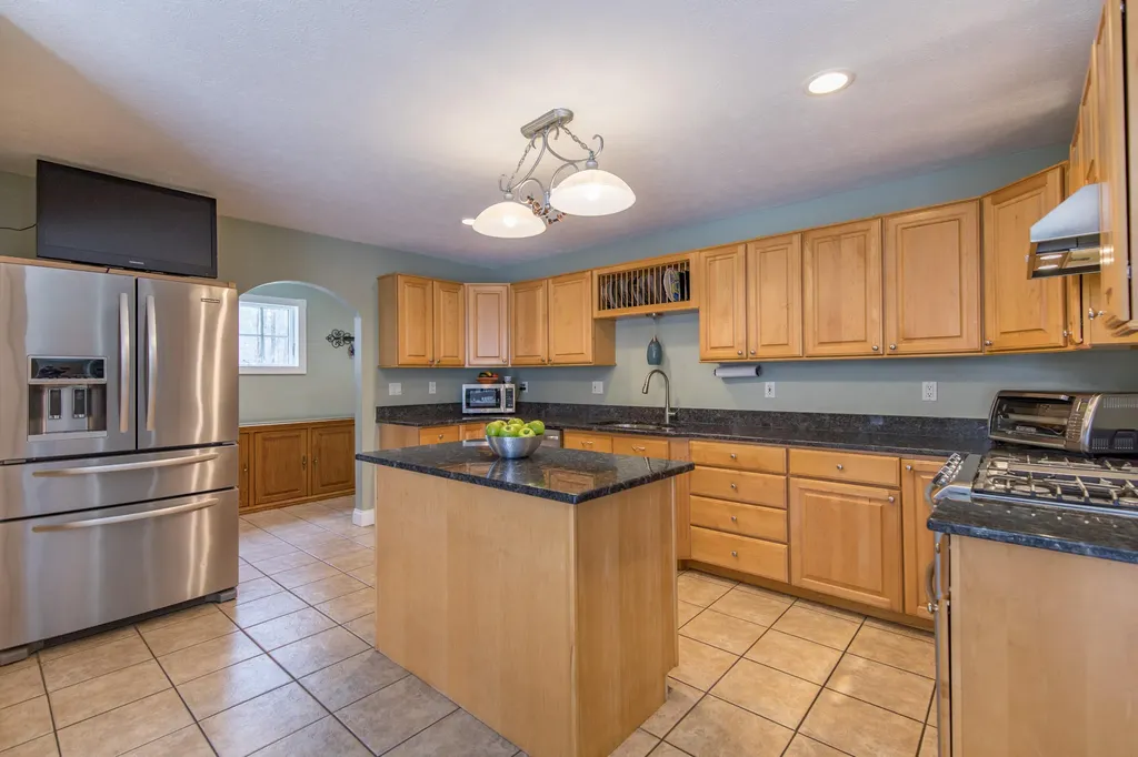 27 Winfield Lane Lyman ME 04002