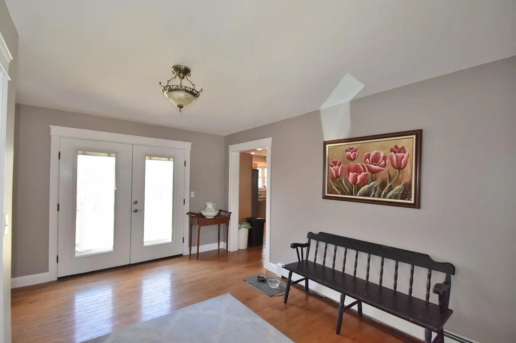 9 Halls Way Raymond ME 04071