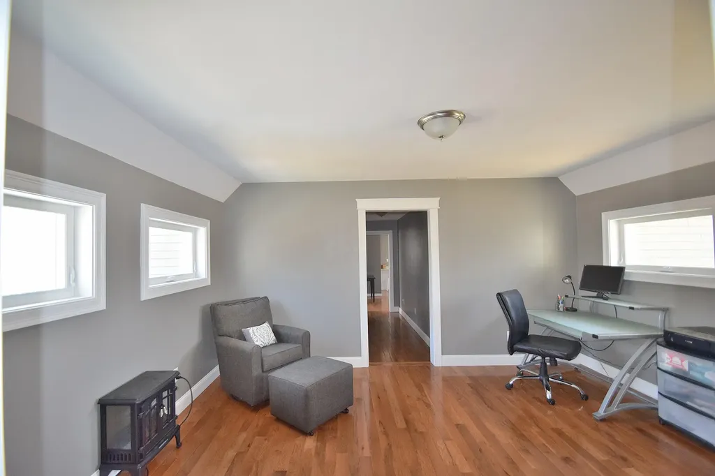 9 Halls Way Raymond ME 04071