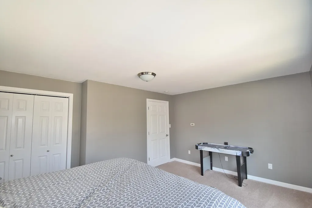 9 Halls Way Raymond ME 04071