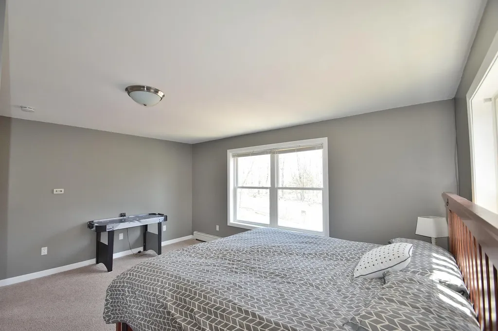 9 Halls Way Raymond ME 04071
