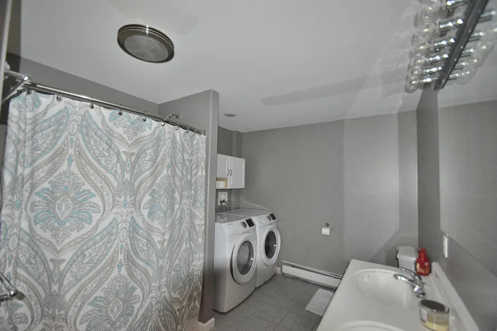 9 Halls Way Raymond ME 04071