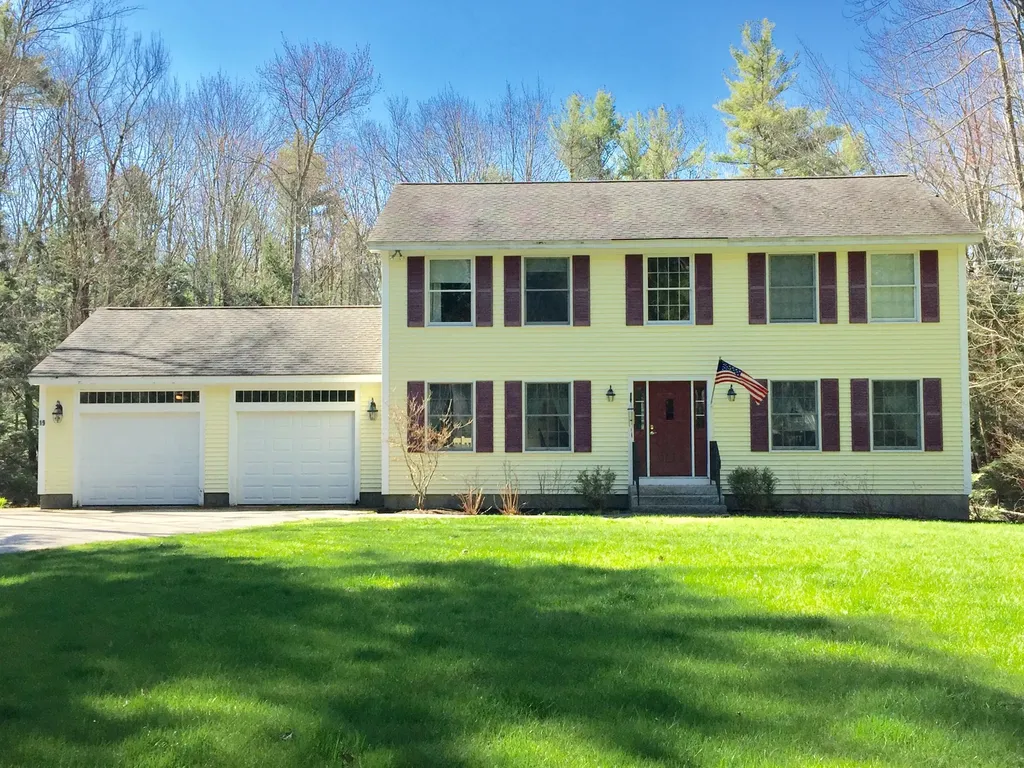 19 Tuckers Way Arundel ME 04046