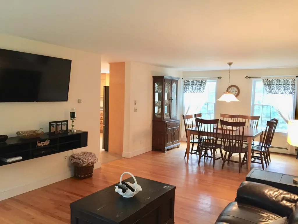 19 Tuckers Way Arundel ME 04046