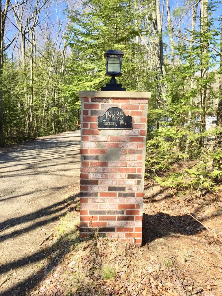19 Tuckers Way Arundel ME 04046