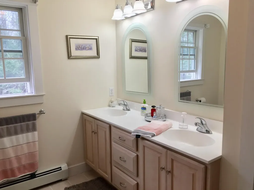 19 Tuckers Way Arundel ME 04046