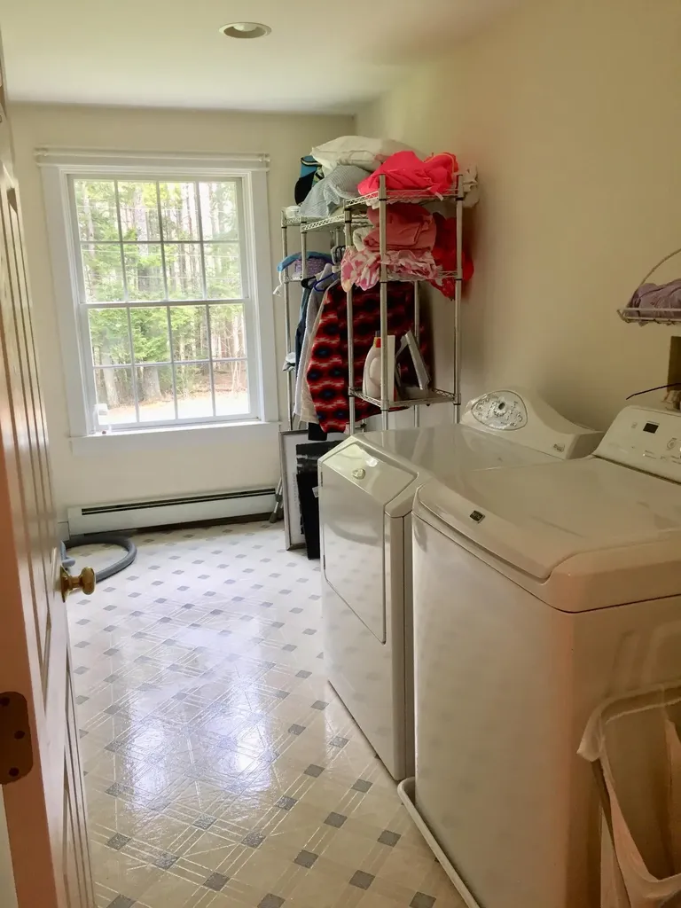 19 Tuckers Way Arundel ME 04046