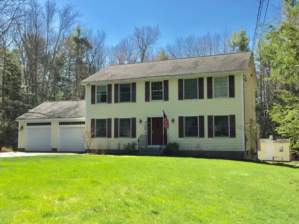 19 Tuckers Way Arundel ME 04046