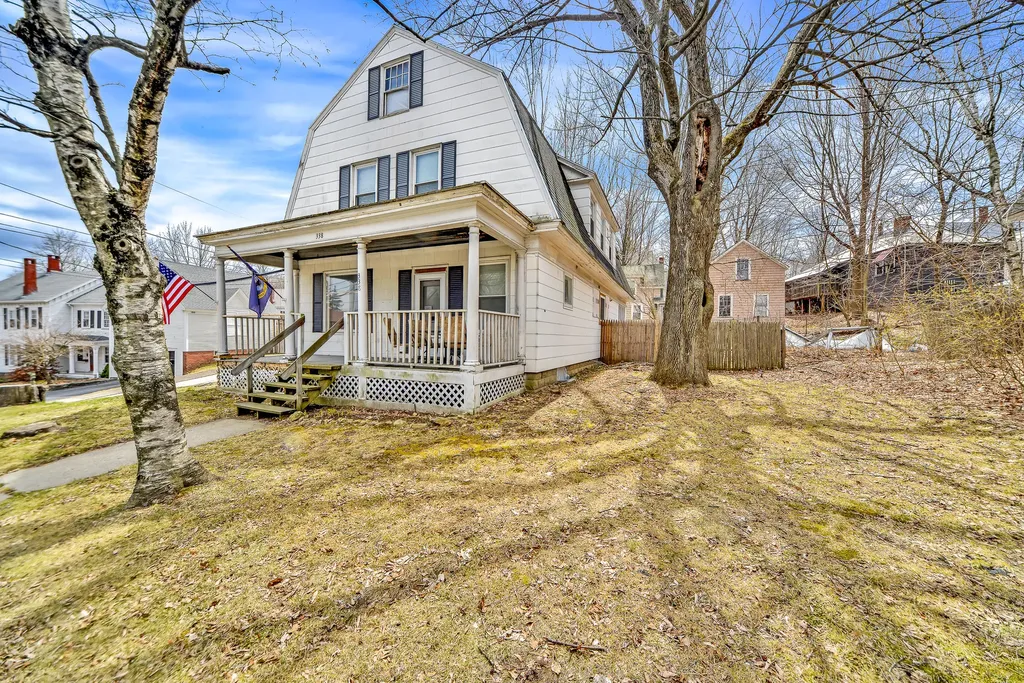 338 Court Street Auburn ME 04210