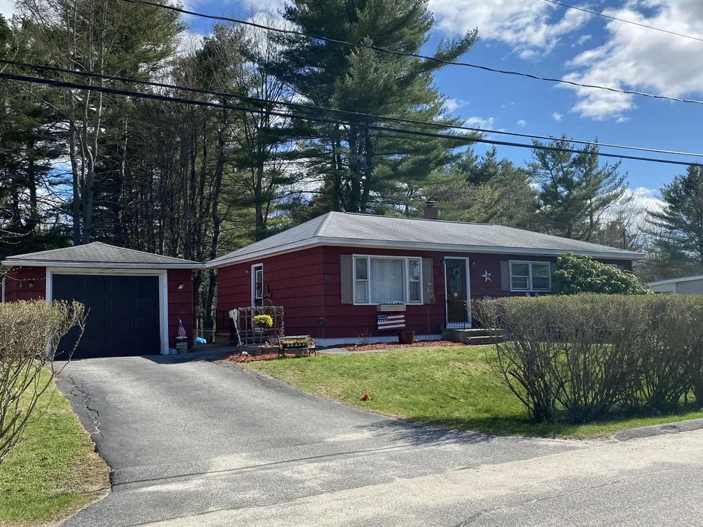 66 Alderwood Road Auburn ME 04210