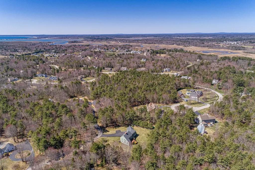 19 Wildrose Lane Scarborough ME 04074