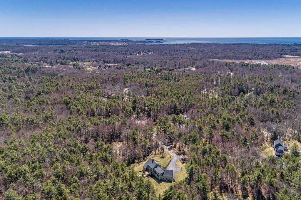 19 Wildrose Lane Scarborough ME 04074